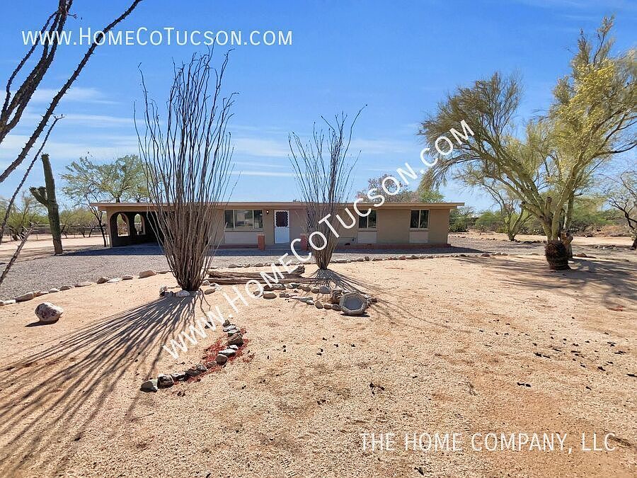 1st image of 8905 N Hickory Dr