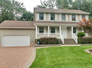 41 Anne Ct, Norwood, NJ 07648