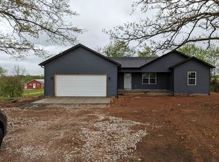 1550 Phillips Rd, Smiths Grove, KY 42171