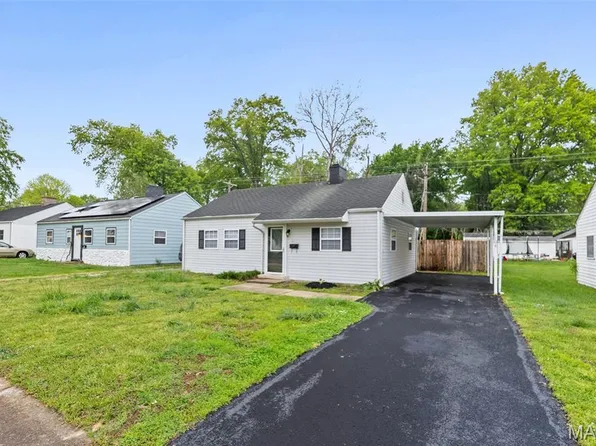 1104 Bel Aire Dr, Belleville, IL 62220