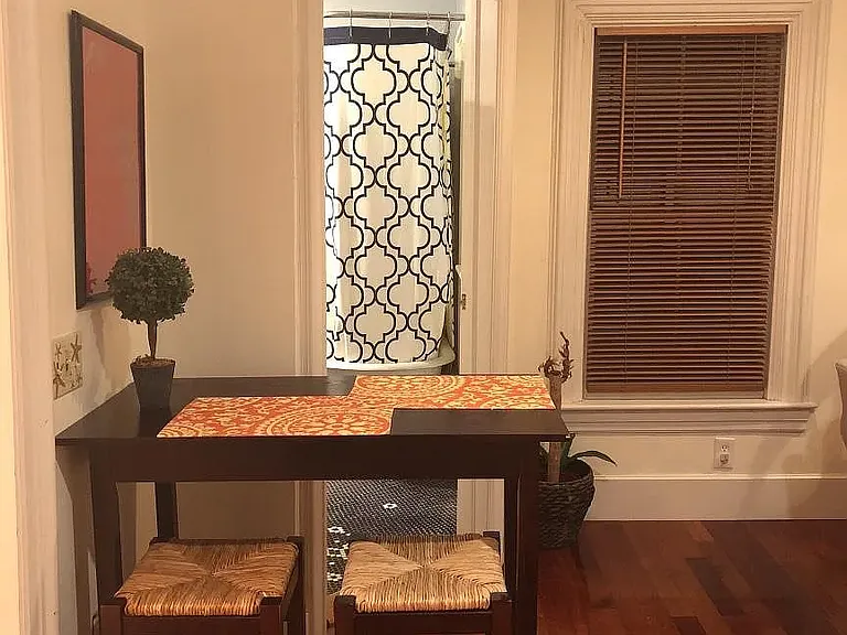 67 Perry St #6 — Photo 9