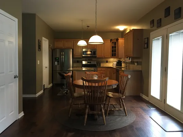 1408 Lewis Ave, Des Moines, IA 50315
