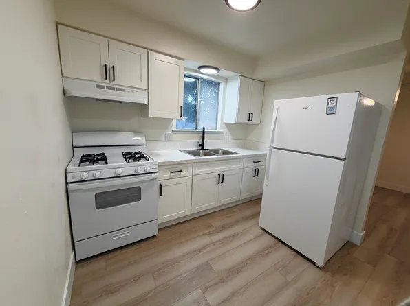 1902 Sheridan St APT B, Selma, CA 93662