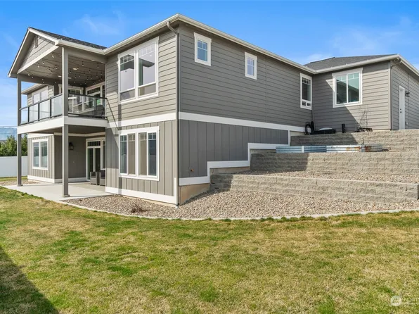 827 S Mary Avenue, East Wenatchee, WA 98802