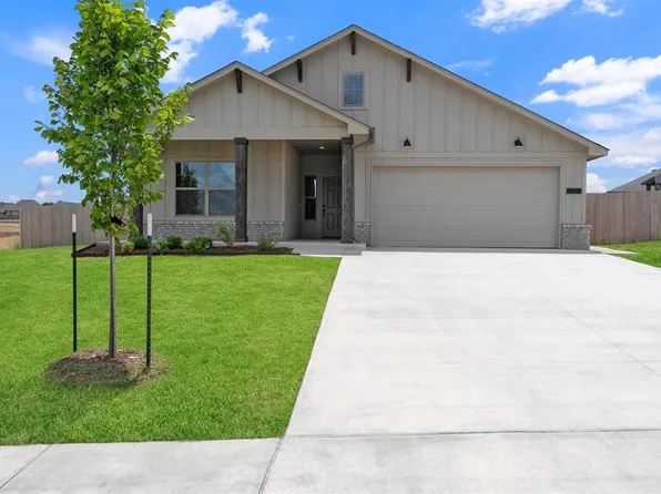 590 Emmy Jean Dr, Blanchard, OK 73010