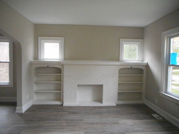 5th image of 329 Marshall Ave