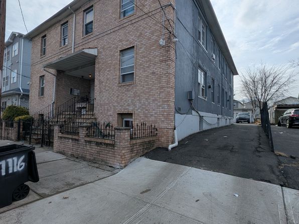 1116 Magnolia Ave Floor 3