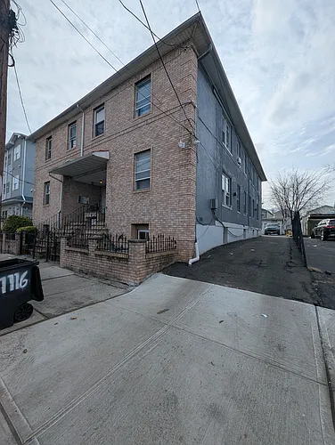 1116 Magnolia Ave Photo 1