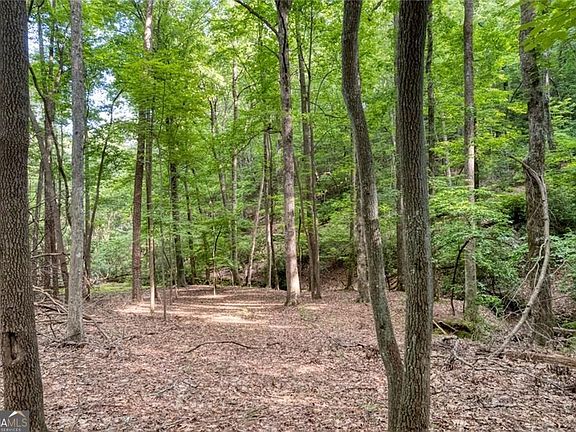 2nd image of 90 Cardinal Cv