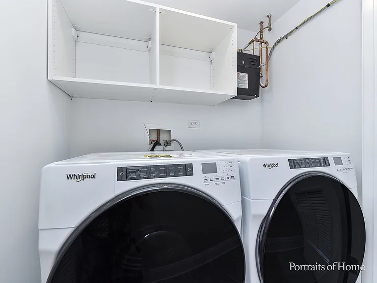 2135 N Lakewood Ave #1 — Photo 30