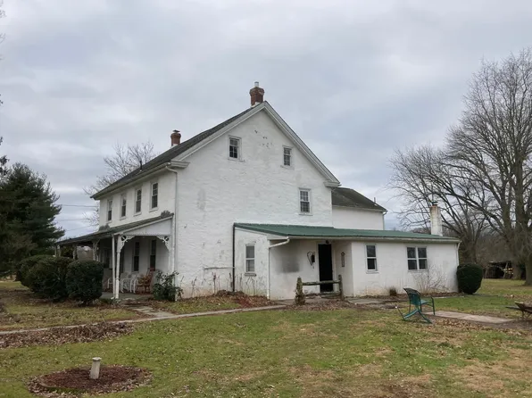664 Sanatoga Rd, Pottstown, PA 19465