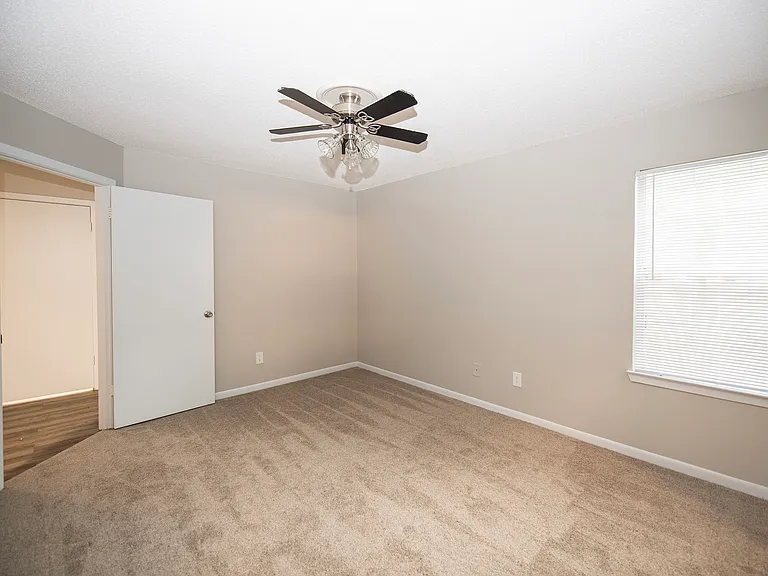 Spring Meadow Apartments — Photo 14