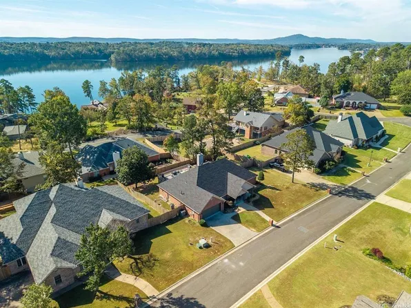 231 Starboard Cir, Hot Springs, AR 71901