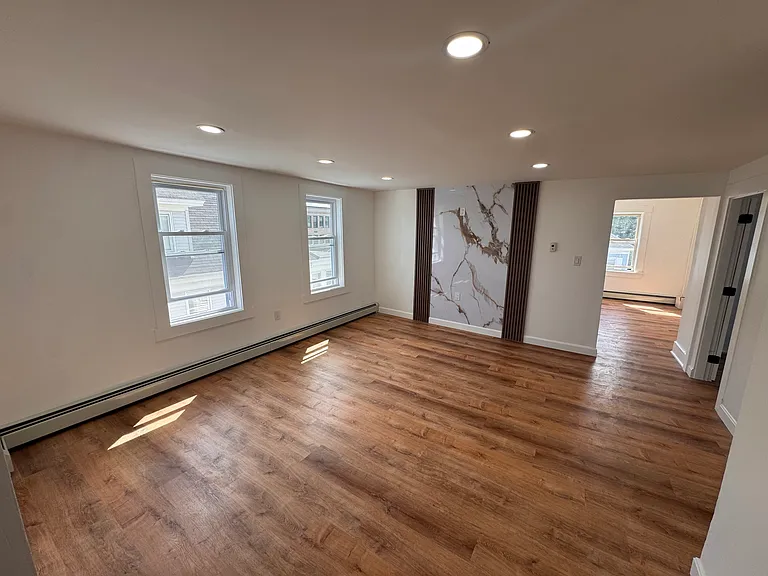 23-25 Bowdoin St #3 — Photo 5