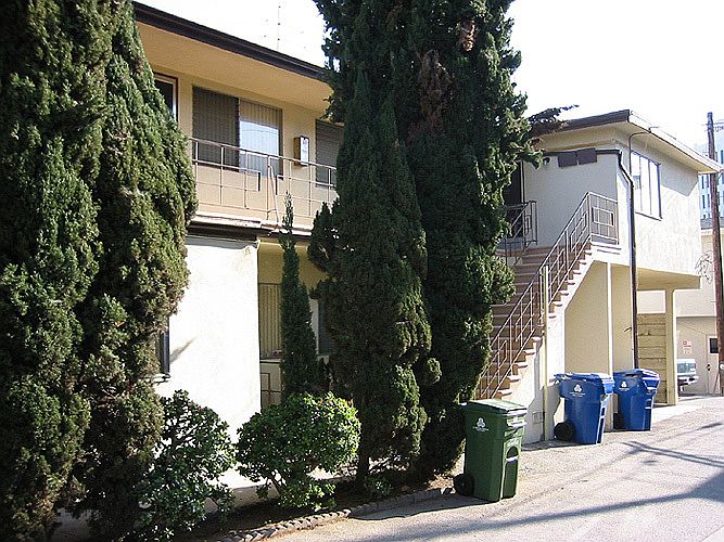 1st image of 867 Bringham Ave Unit 2