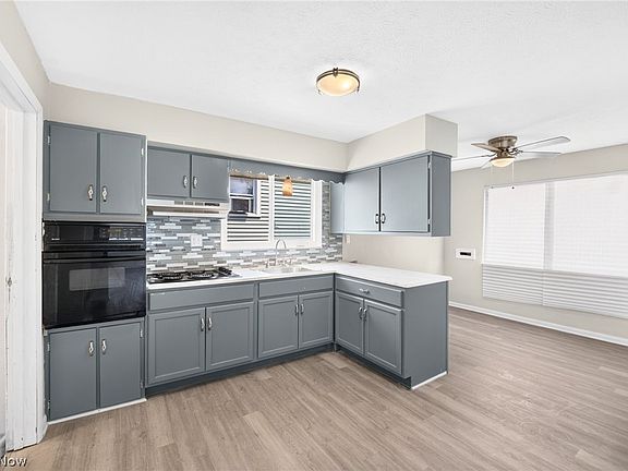4th image of 16313 Elberta Ave
