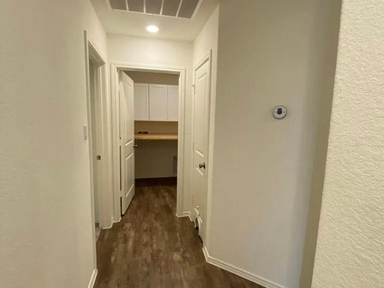 1209 Nokota Bnd — Photo 24