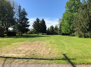 1858 Bluehill Dr NE, Grand Rapids, MI 49525