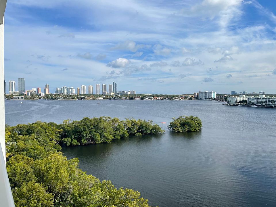 1st image of 17111 Biscayne Blvd Unit 702