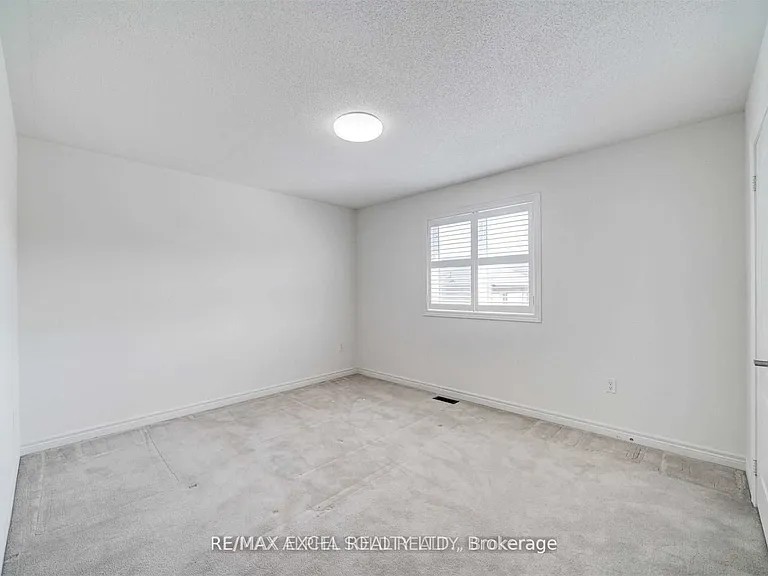 67 Alvin Curling Cres — Photo 30