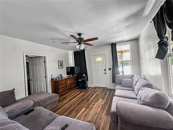 4th image of 465 Pomona Ave