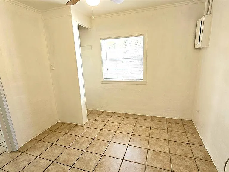 15 Mango St — Photo 16