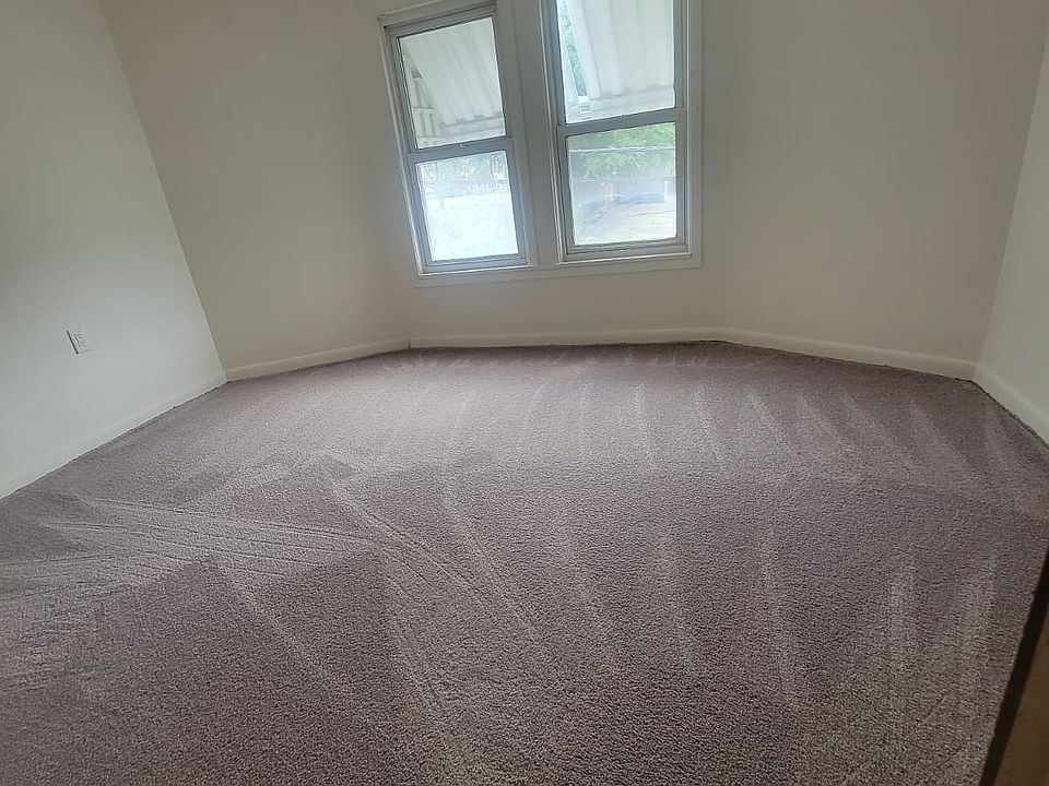 1st image of 119 Eno St