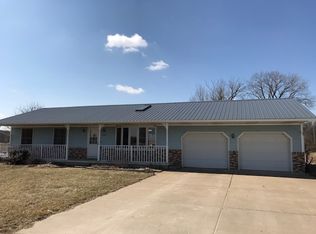 27507 E 1350th St, Geneseo, IL 61254