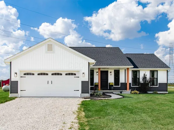 11945 Cherry Ln NW, Baltimore, OH 43105