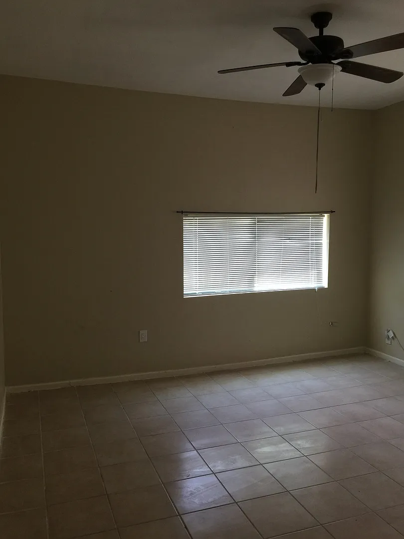 Incredible Value! Spacious 3-Bedroom Texas City Home — Photo 3