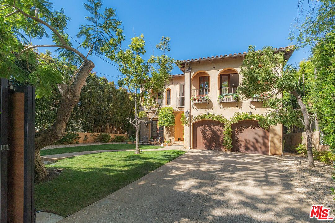 11721 Chenault St, Los Angeles, CA 90049 | Zillow