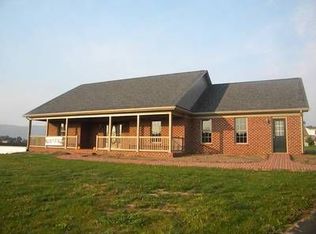 42 Lynn Cir, Stuarts Draft, VA 24477