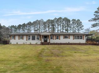 2524 Shades Crest Rd, Vestavia Hills, AL 35216