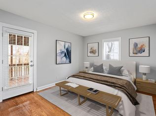 2904 Greentop Ct, Saint Louis, MO 63119