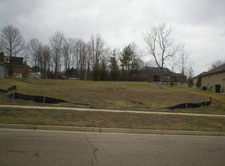 3372 Cross Creek Ct, Dayton, OH 45432