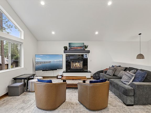 4th image of 8772 Rainbow Ave