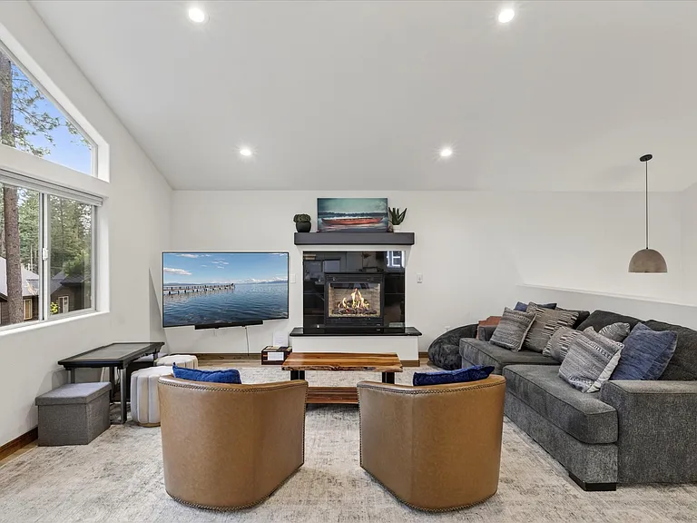 8772 Rainbow Ave — Photo 4