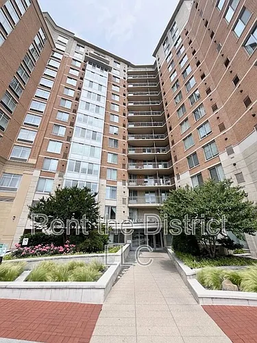 555 Massachusetts Ave NW Photo 1