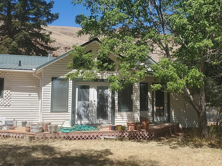 360 Challis Creek Rd — Photo 9