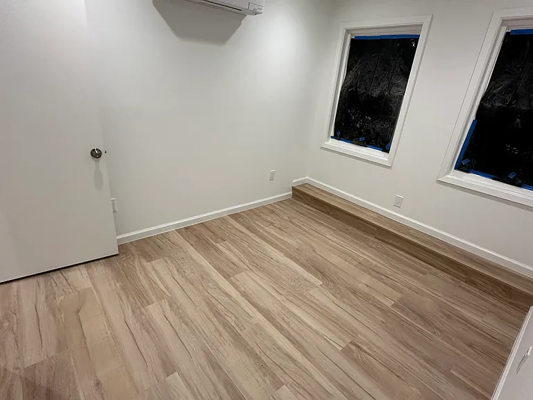 1672 Oxford St #19 — Photo 5