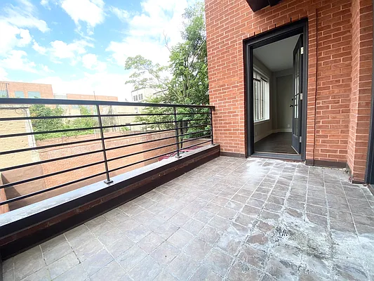 Rented by Corcoran | media 21