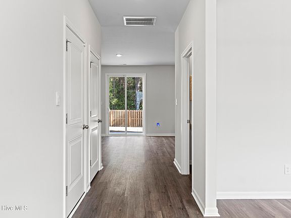 4th image of 405 Ibis Ct
