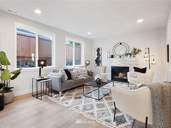 3rd image of 16761 Ashworth Avenue N #3