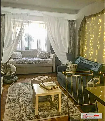 Rented by Cayenne Realty Group | media 6