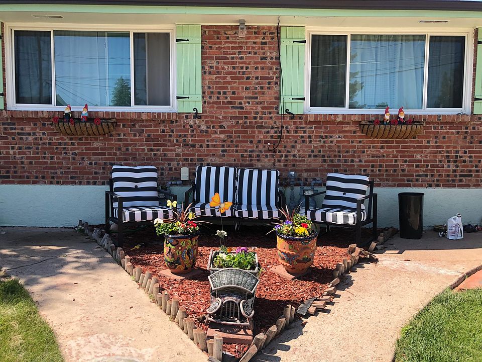 Front yard of property.