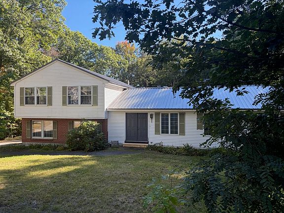 3rd image of 53 Oak Knoll Road