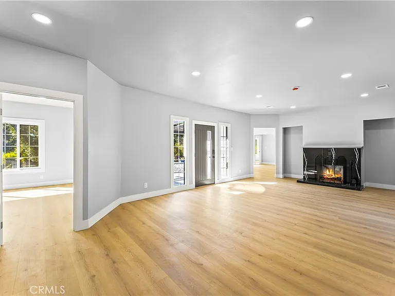 379 Buena Loma St — Photo 8