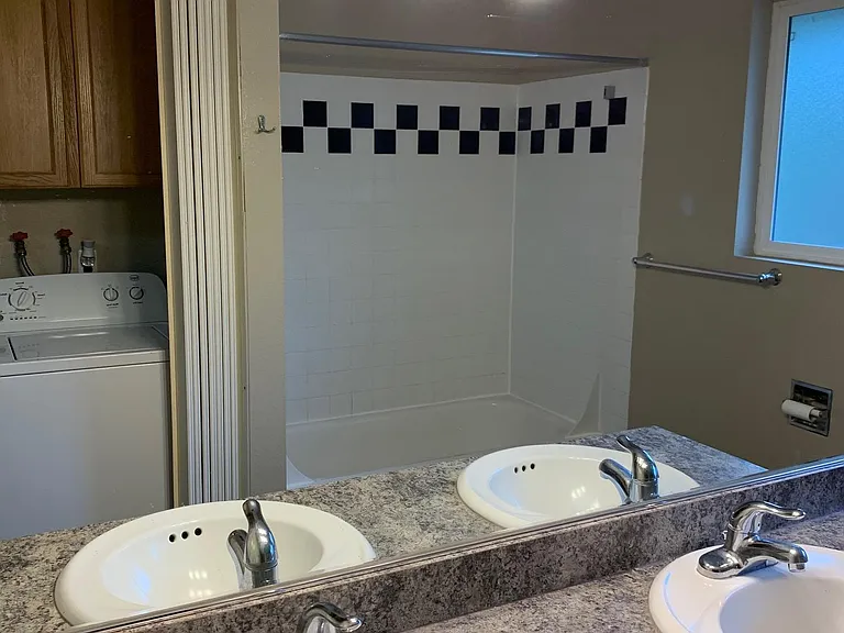 12504 SW Karen St #2 — Photo 8