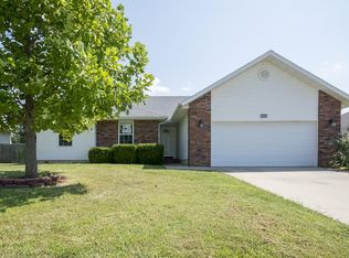 3940 S El Amber Ave, Springfield, MO 65807