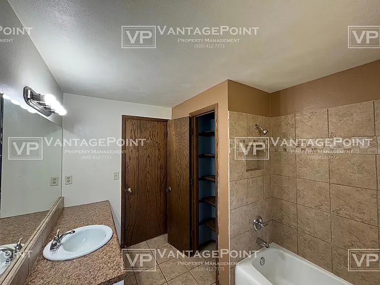 827 Glenpark Dr — Photo 13